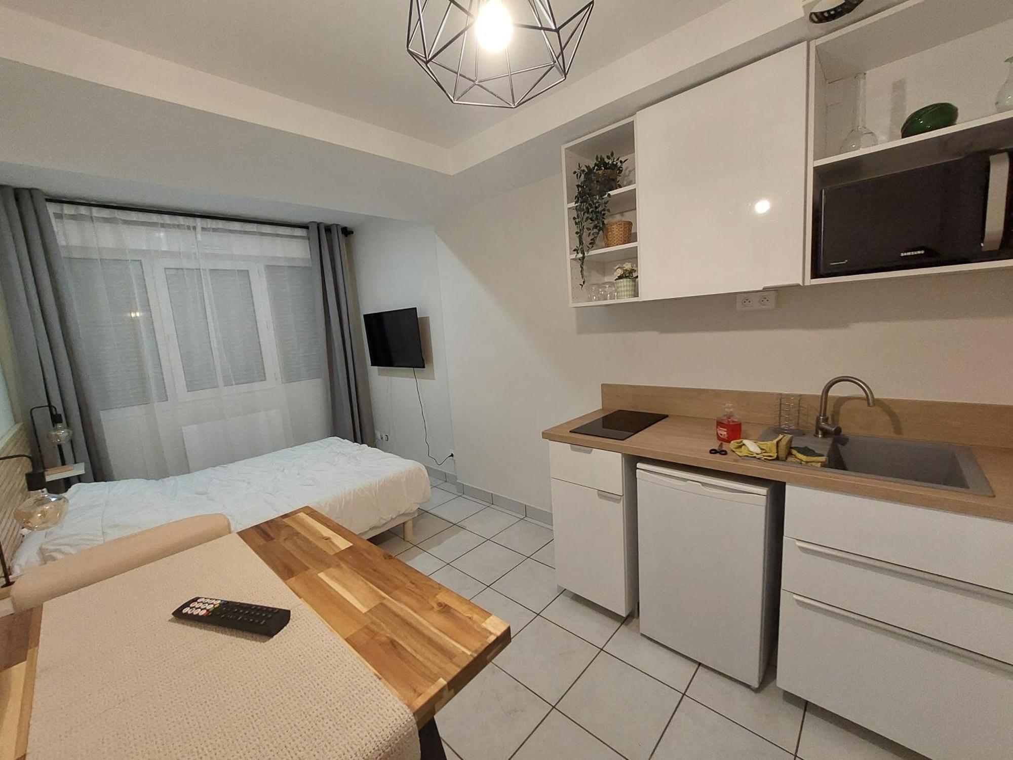 Apt Lyon Flachet Villeurbanne Exterior photo
